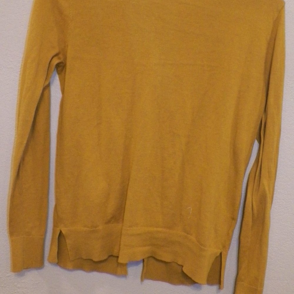 Sweater - Picture 3 of 3